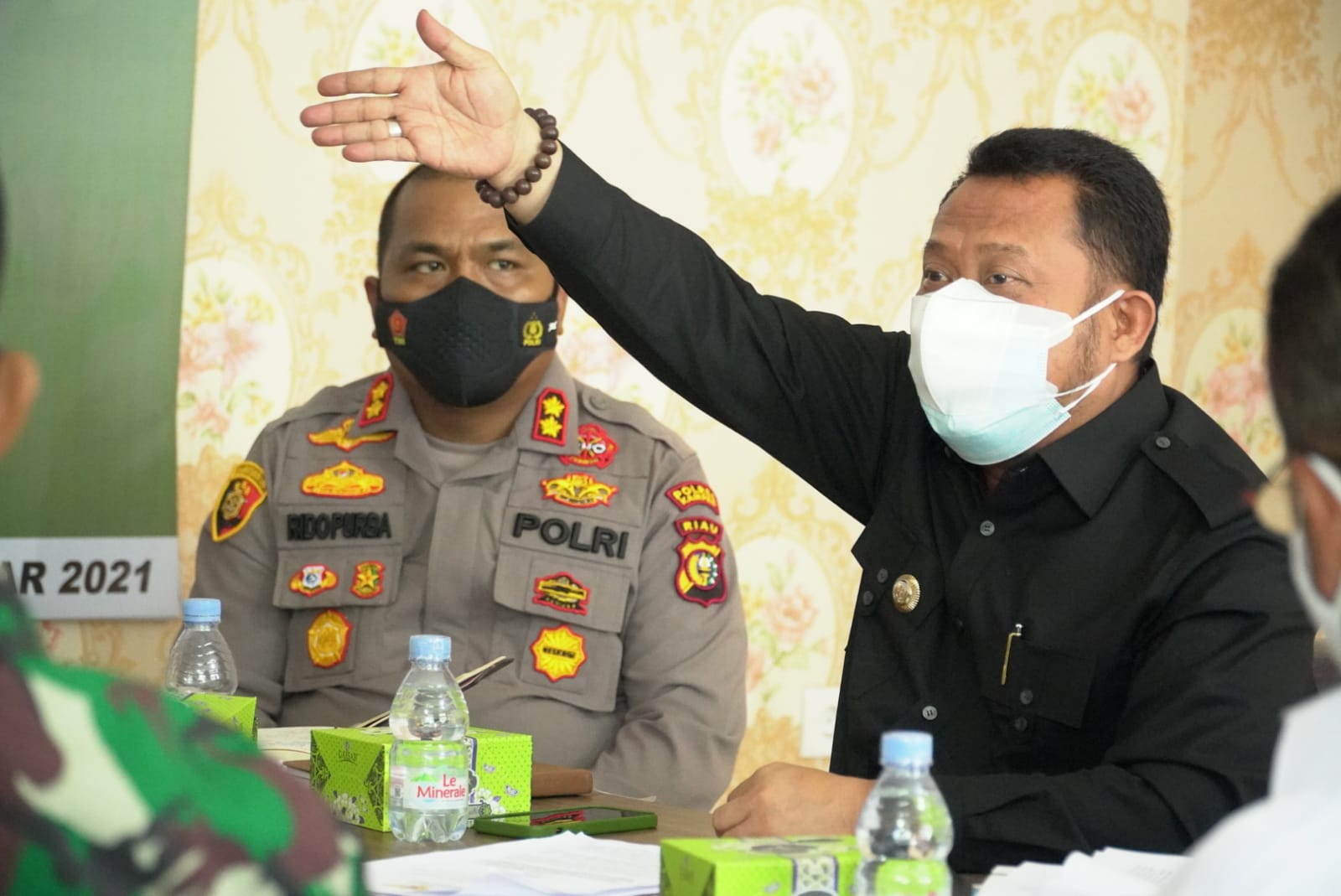 Dikepung Daerah Level IV, Satgas Covid-19 Kampar larang Sementara Kegiatan Resepsi Pernikahan. 