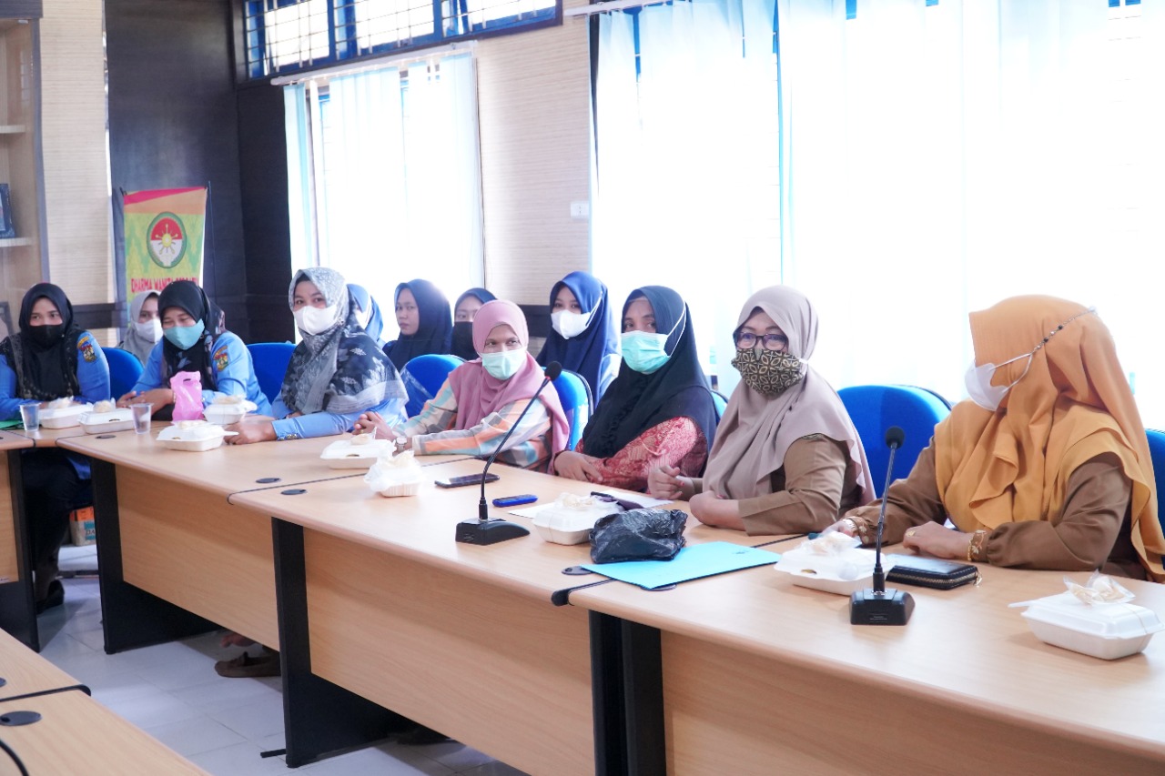DWP Unit Kominfo Adakan Sosialisasi Deteksi Dini Kanker Leher Rahim. 