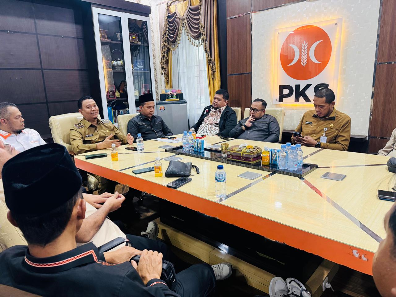 Sambut Wakil Walikota Markarius Anwar, Pimpinan DPRD Pekanbaru Beri Masukan