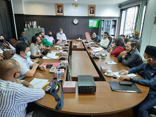 Panggil PLN, Komisi IV DPRD Pekanbaru Hearing Bahas Pembangunan Tower Sutet Muara Fajar