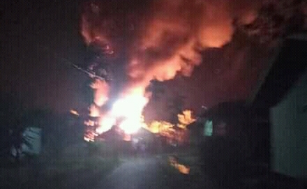DPKP Inhil: Tiga Rumah Warga di Sungai Empat Ludes Terbakar