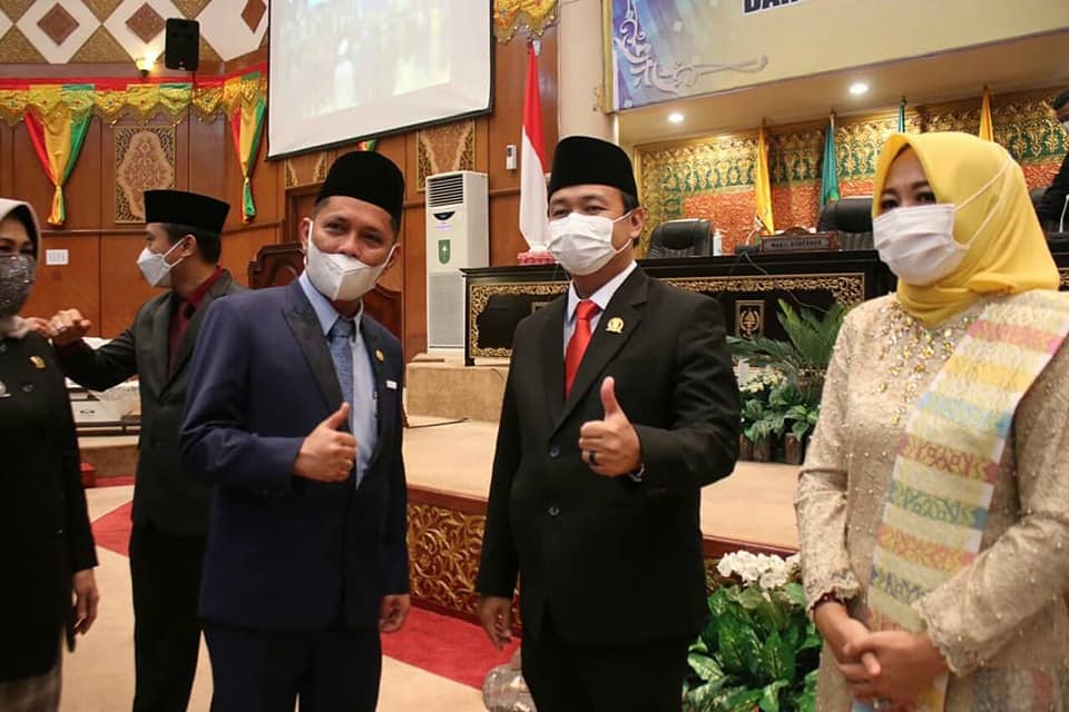 Pimpinan dan Semua Anggota DPRD Pekanbaru Hadiri Pelantikan Pimpinan DPRD Provinsi Riau