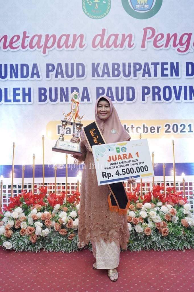 Apresiasi PAUD Inhil Juara Pertama, Bunda Paud Inhil Hadiri Penetapan dan Pengukuhan Bunda PAUD Se - Riau