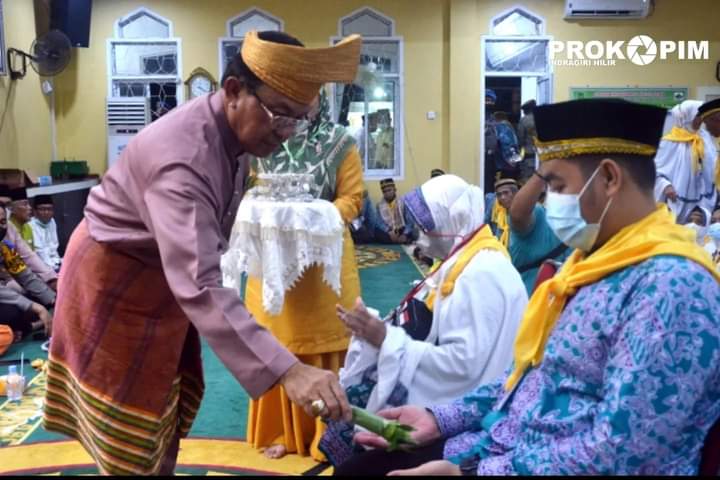 Bupati HM Wardan Lepas 307 Orang Jama'ah Calon Haji Kabupaten Indragiri Hilir