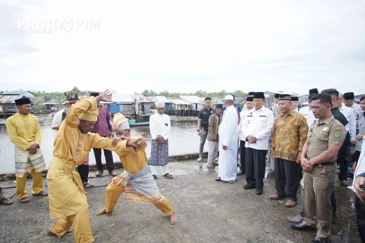 Dihadiri Sejumlah Kades se-Kecamatan Concong, Bupati HM Wardan Apresiasi Maulid Nabi di Kelurahan Concong Luar