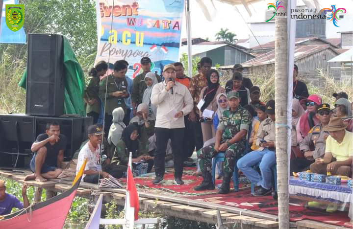 Festival Pacu Sampan di Jembatan Getek Sungai Luar Upaya mengangkat Kearifan Lokal Masyarakat