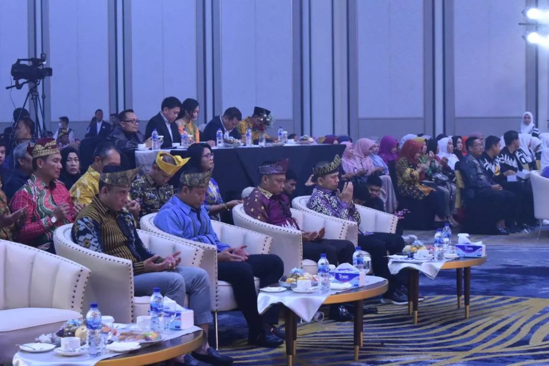 Ketua DPRD Pekanbaru Muhammad Sabarudi Saksikan Grand Final Bujang Dara Pekanbaru 2023
