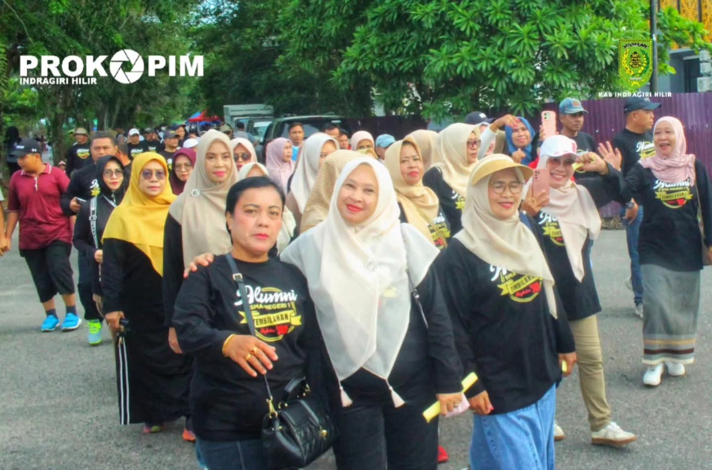 Sekda Inhil Hadiri Gerak Jalan Santai dalam Rangka Milad ke 58 Tahun SMAN 1 Tembilahan