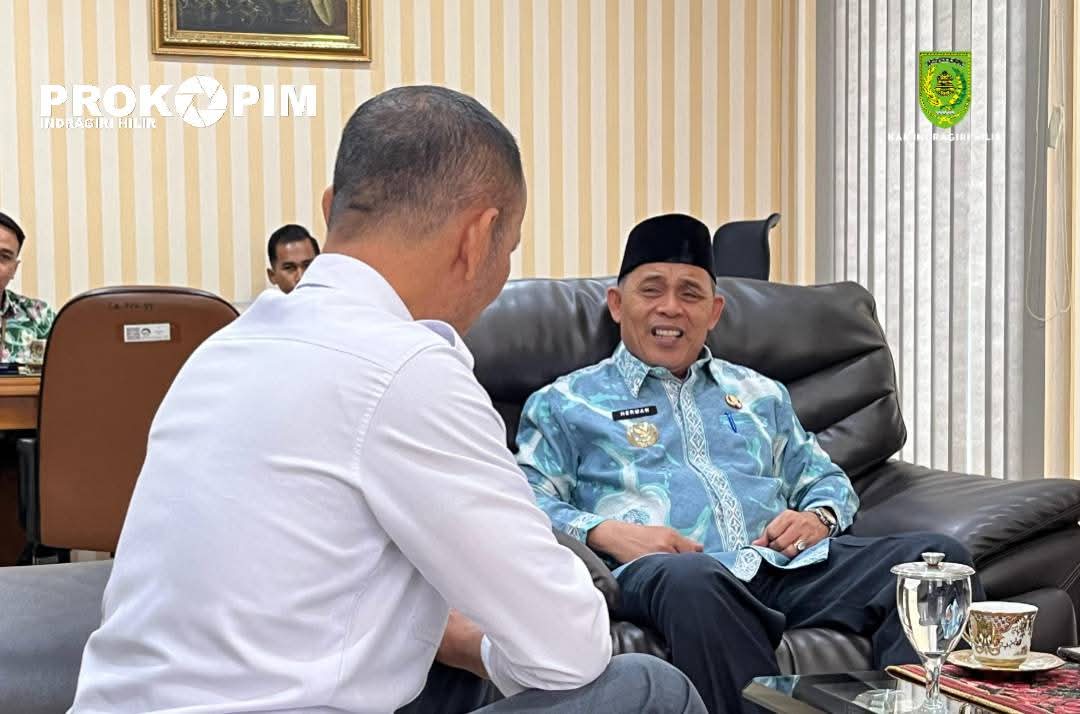 Kolaborasi Pengawalan Program Strategis, Bupati H.Herman Bersama Kepala BPKP Riau Tandatangani Komitmen IEPK