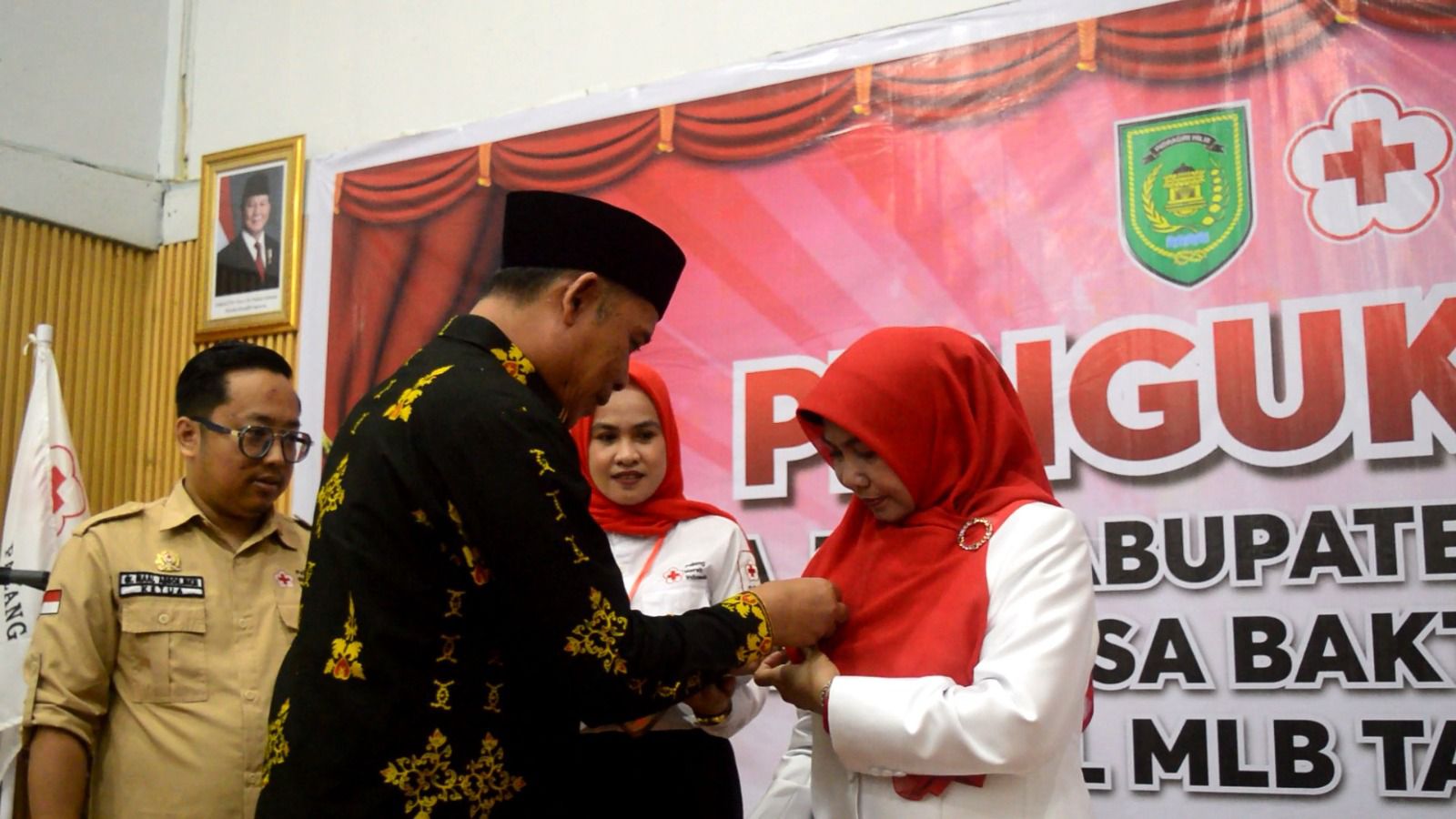 Bupati Herman Lantik Ketua PMI Cabang Indragiri Hilir